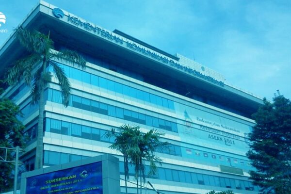 Kemkominfo Bangun 118 Lebih Menara BTS di Papua